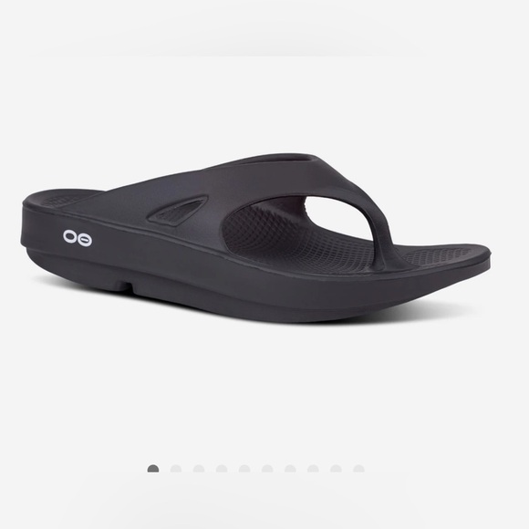 OOFOS Shoes - OOFOS Black Recovery Sandals
